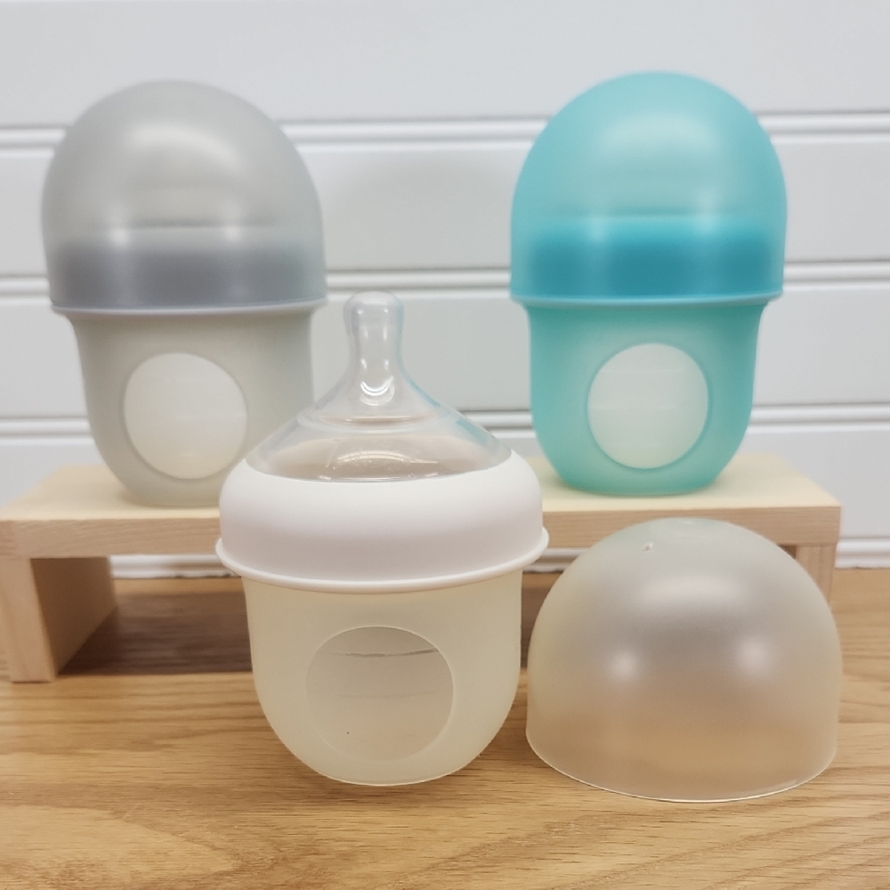 Boon Nursh 4 OZ Silicone Baby Bottle Set with Size 1 Nipple